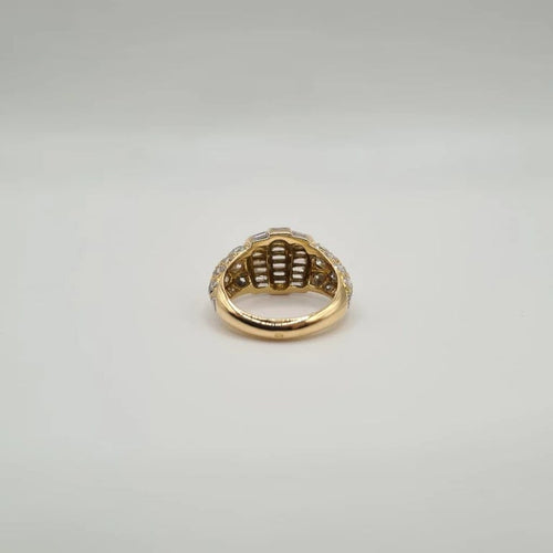 Bague 52 Bague or jaune sertie de diamants ronds et baguettes 58 Facettes