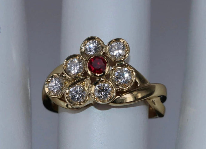 Bague 52 Bague Art Déco Rubis birman et diamants en or jaune 58 Facettes BA-3