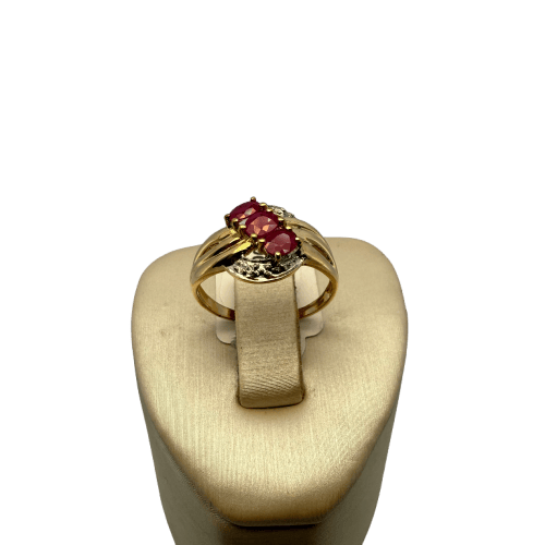 Bague 53 Bague 3 rubis en or jaune 18 carats 2,65 g 58 Facettes 250002
