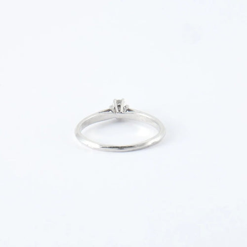 Bague 49 Bague en or blanc & diamants 58 Facettes