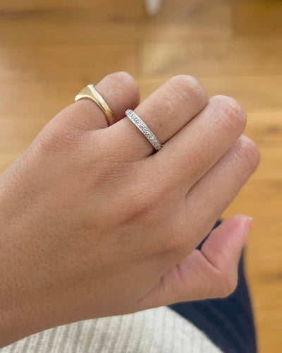 Bague 50 Alliance américaine en or blanc 18 carats et diamants taille ancienne 58 Facettes