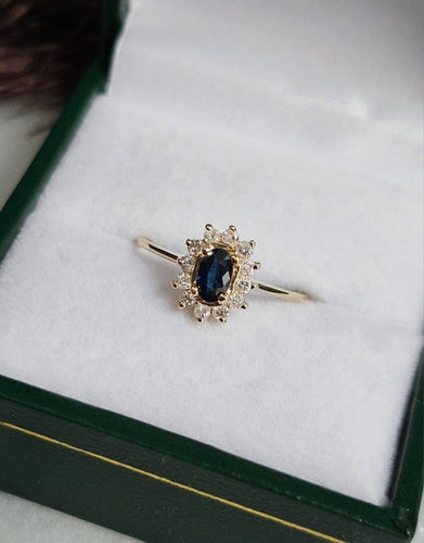 Bague 52 Bague marguerite vintage en or jaune 18 carats, saphir et diamants 58 Facettes 704