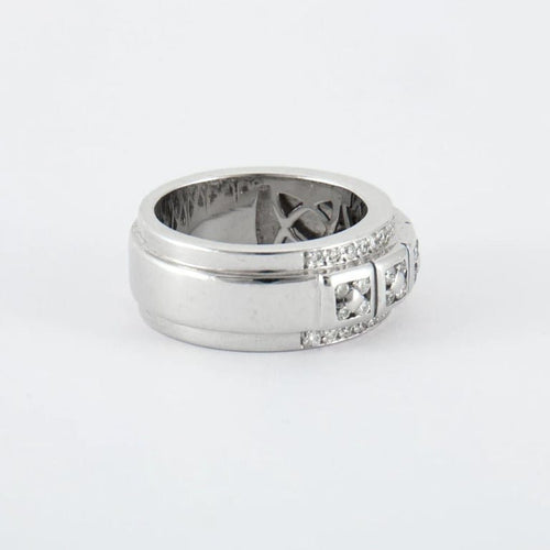 Bague 53.5 Bague en or blanc & diamants 58 Facettes