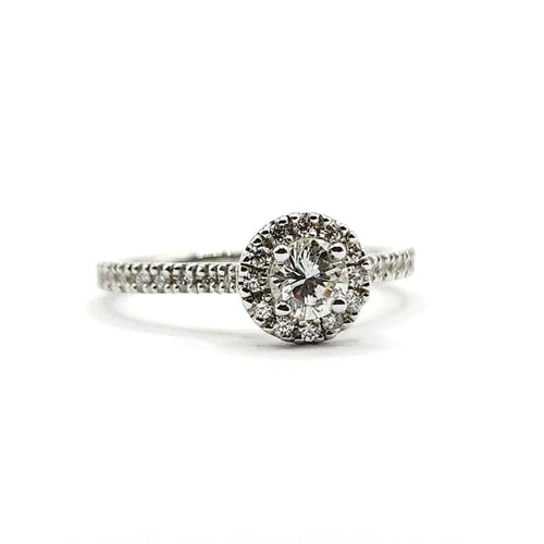 Bague 52 Bague or blanc sertie de diamants 58 Facettes