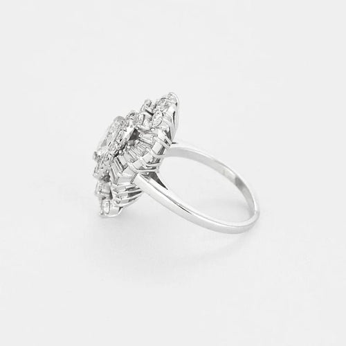 Bague 52 Bague navette sertie de diamants en platine 58 Facettes LJ22 -114