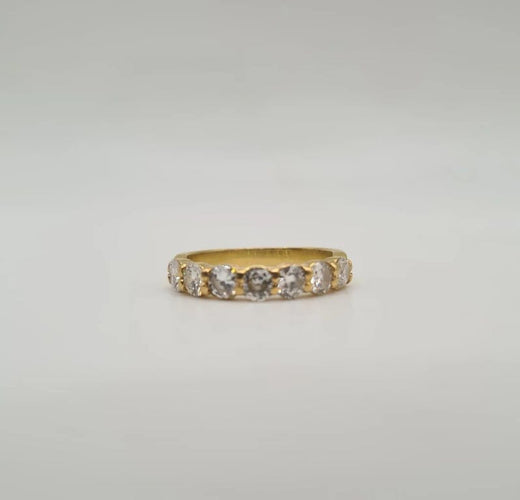 Bague 51 Demi-alliance or jaune sertie de diamants 58 Facettes
