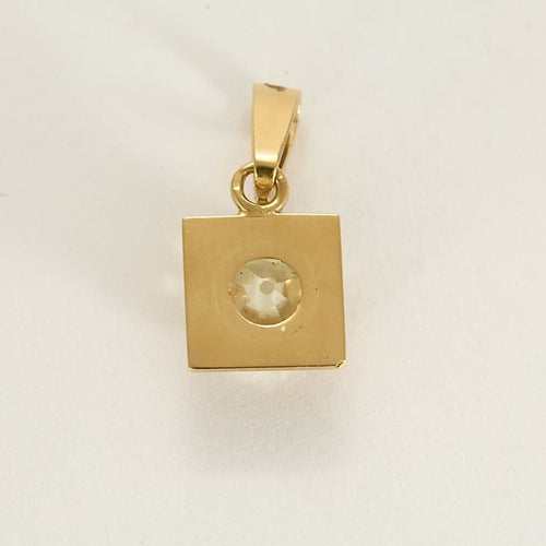 Pendentif Pendentif en or jaune et diamant 58 Facettes CHAL1371