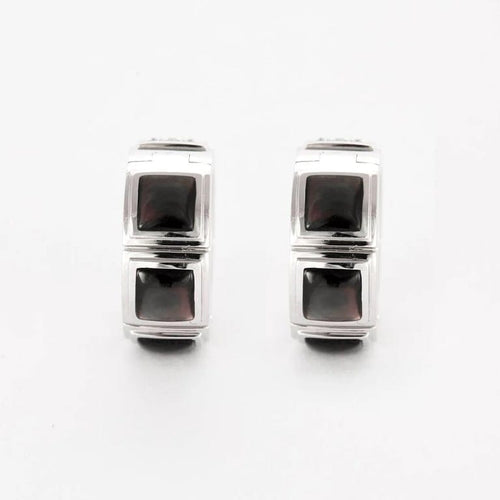 Boucles d'oreilles MAUBOUSSIN - Boucles d'oreilles or blanc, diamants et nacre 58 Facettes 58FC160