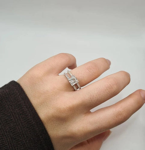 Bague 52 Bague or blanc et diamants 58 Facettes