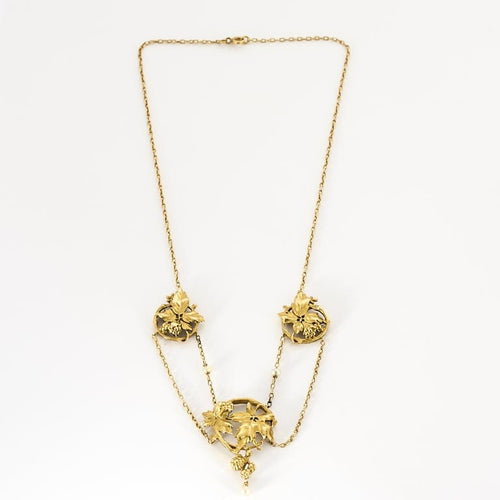 Collier Charmant Collier de passementerie en or jaune et perles blanche de semence 58 Facettes MONTG0131X2