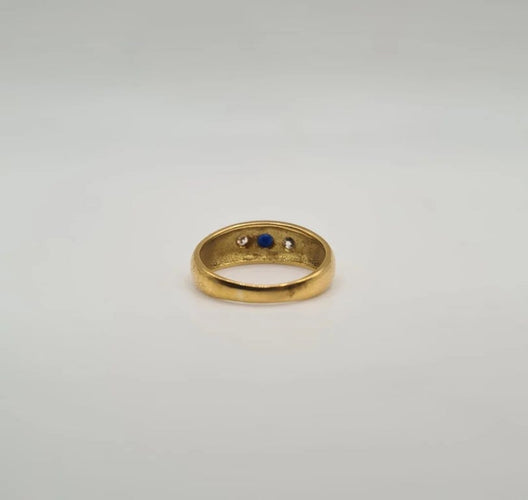 Bague 50 Bague or jaune sertie de diamants et d’un saphir 58 Facettes
