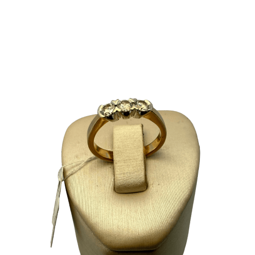 Bague 53.5 Bague 3 pierres en or jaune 18 carats 7,76 g 58 Facettes 250105