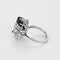 Bague 53 Bague motif végétal en or blanc 18k, saphirs poire et diamants 58 Facettes BA510