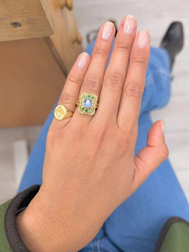 Bague 53 Bague entourage Pompadour en or jaune 18 carats saphir, tanzanites et diamants 58 Facettes