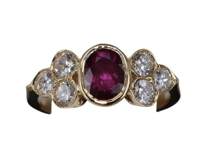 Bague 55 Bague ovale en or jaune avec rubis et diamants 58 Facettes BA-4