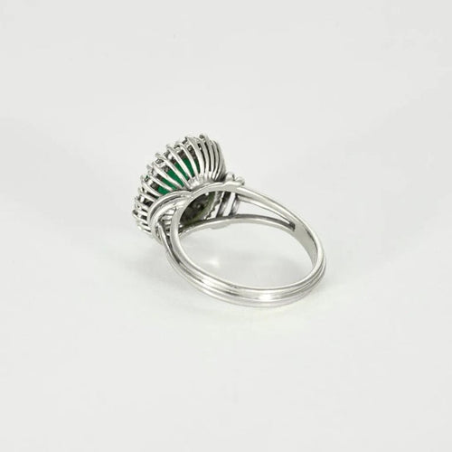 Bague 53 Bague Pompadour Emeraude Entourage Diamants Or Blanc 58 Facettes GU103