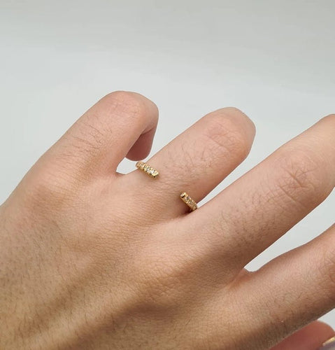 Bague 56 Bague or jaune sertie de diamants 58 Facettes