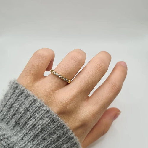 Bague 54 Demi-alliance or jaune sertie de diamants 58 Facettes