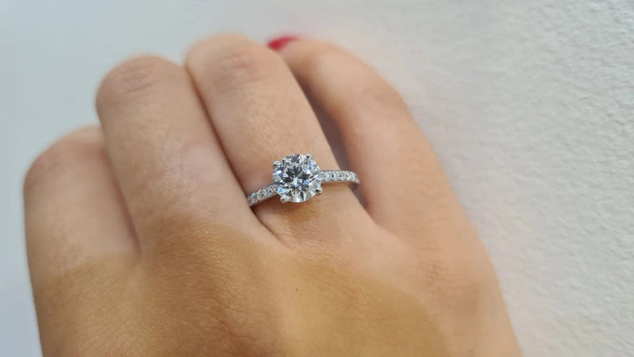 Bague 53 Bague en Or blanc & diamants 58 Facettes
