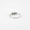 Bague 53 Bague en or blanc, diamants & perle 58 Facettes