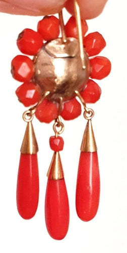 Boucles d'oreilles Boucles d'oreilles en or et corail facetté - 19ème siècle 58 Facettes