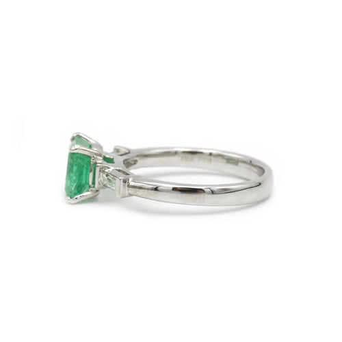 Bague 53 Bague - Or blanc émeraude & diamants 58 Facettes 240085R-220515R