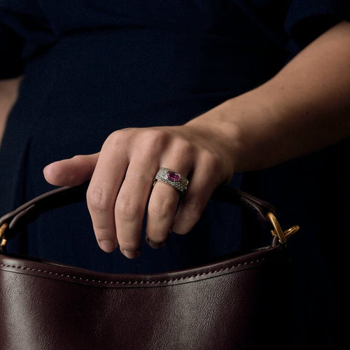 Bague 53 Bague en Or gris, diamants et saphir rose 58 Facettes ARL0991X2
