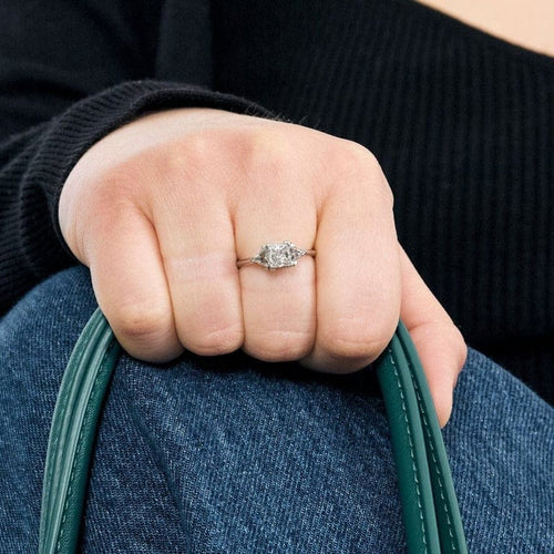 Bague 52 Bague - Solitaire diamant princesse en platine et diamants 58 Facettes LJ16