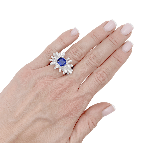 Bague 50 Bague en or blanc 750 avec saphir coussin et diamants 58 Facettes 34081
