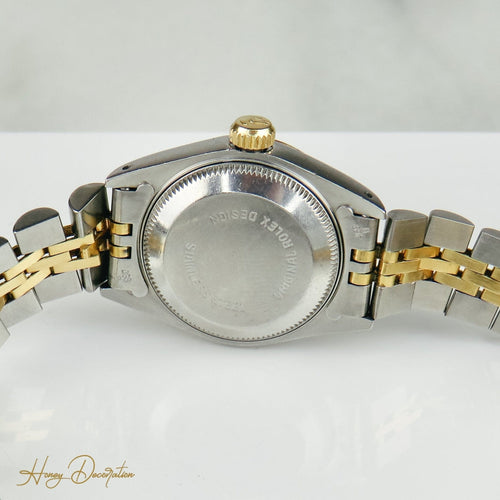 https://cdn.shopify.com/s/files/1/0442/6560/3235/products/rolex-lady-datejust-stahlgold-mit-diamant-ziffernblatthoney-decoration-512280.jpg?v=1681404581