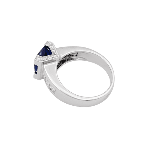 Bague 53 Bague en or blanc 750 sertie d’un saphir et diamants 58 Facettes 34263