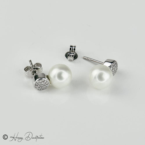 Boucles d'oreilles Boucles d'oreilles puces - Perles et diamants en or blanc 585 58 Facettes 2305