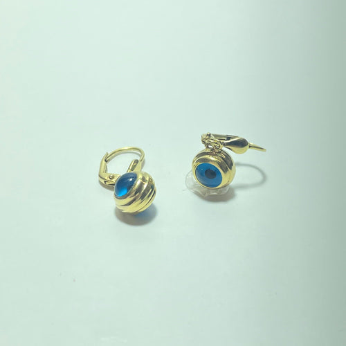 Boucles d'oreilles Boucles d’oreilles pendantes motif œil bleu en or jaune 14 ct 58 Facettes 250366