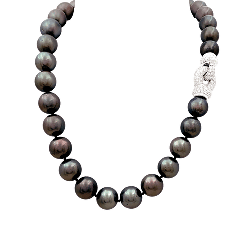 Collier Collier en or blanc 750 avec perles de Tahiti et diamants 58 Facettes 34083