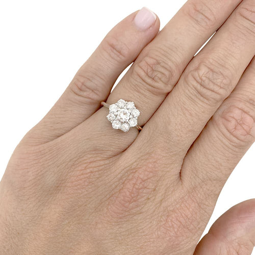 Bague 49 Bague fleur en or blanc et platine sertie de diamants 58 Facettes 34870