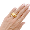 Bague 52 Bague bombée en or jaune 750 texturé et diamants princesse 58 Facettes 34692