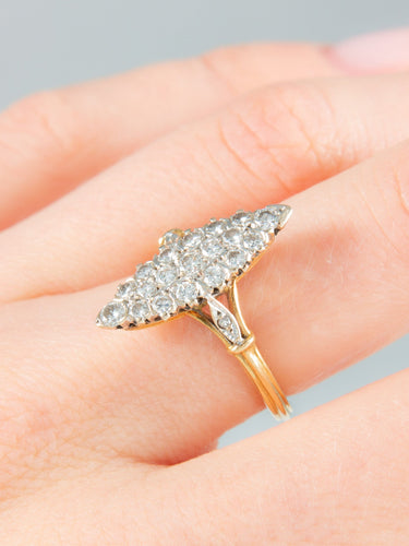 Bague 54 Bague Marquise or jaune Diamants 58 Facettes