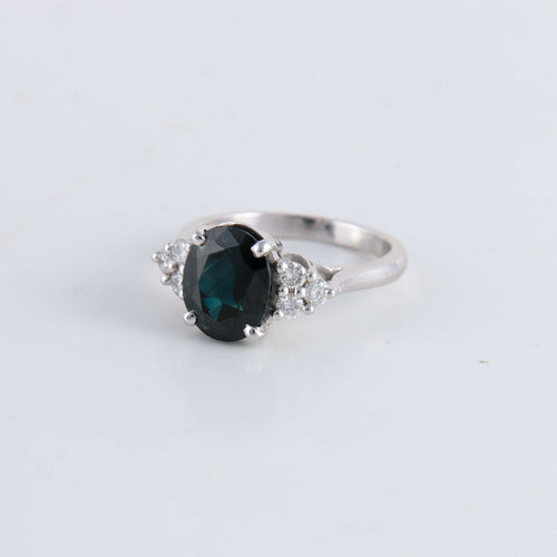 Bague 53 Bague Saphir épaulé de 6 diamants 58 Facettes 1