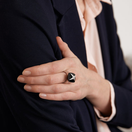 Bague 55 MAUBOUSSIN - Bague Etoile Divine Onyx Diamants 58 Facettes DV0052-1
