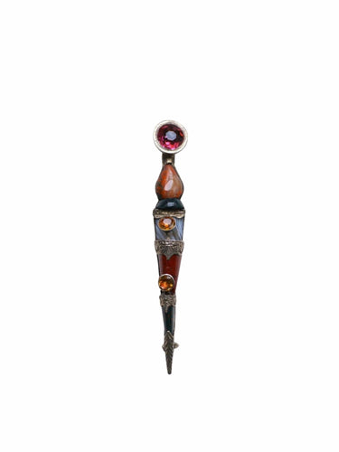 Broche Surin Ecossaise ancienne en argent, grenat, citrine, jaspe, et agate 58 Facettes