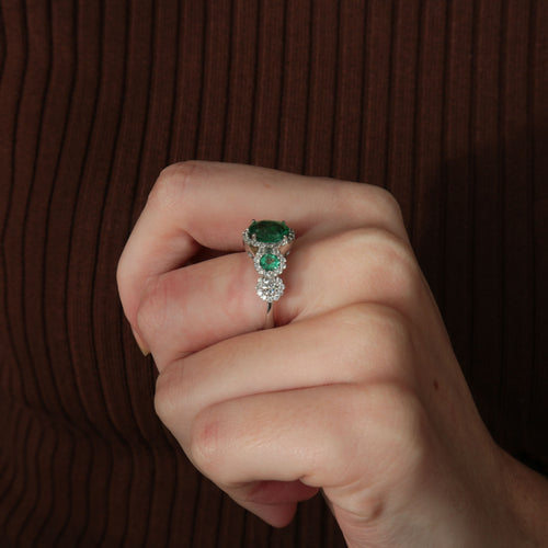 Bague 54 Bague style Jarretière Emeraudes Diamants 58 Facettes