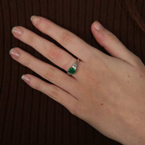Bague Bague Emeraude Diamants 58 Facettes
