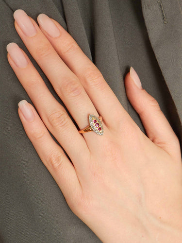 Bague Bague Marquise Or Jaune Rubis Diamants 58 Facettes
