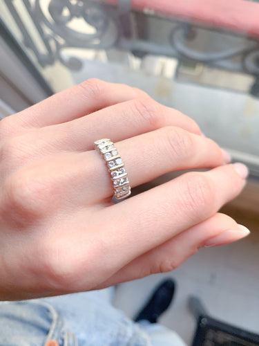 Bague 50 Demi-alliance Or blanc Diamants 58 Facettes