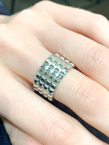 Bague 51 Bague Boucheron "Clou de Paris" 58 Facettes
