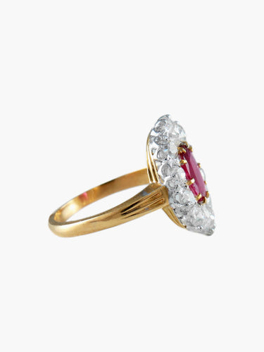 Bague Bague Rubis ovale et Diamants 58 Facettes