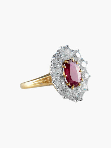 Bague Bague Rubis ovale et Diamants 58 Facettes