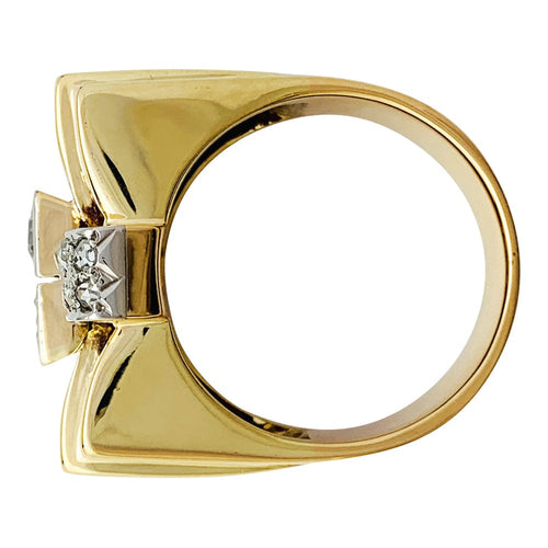 Bague 56 Bague tank en or jaune platine et diamants. 58 Facettes 30581