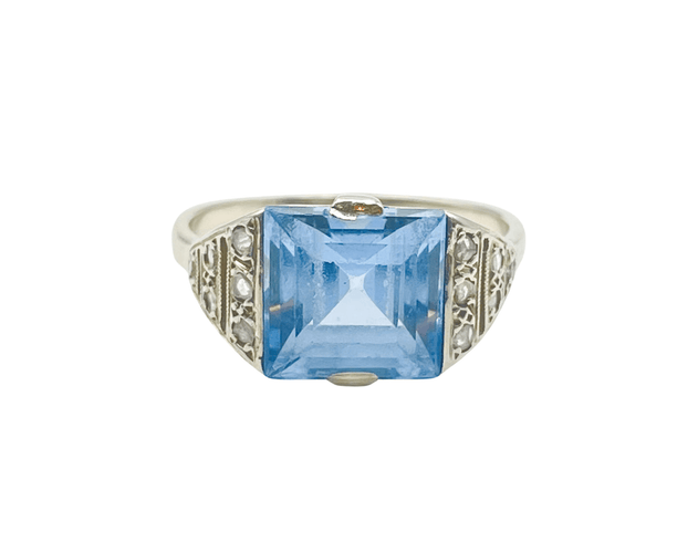 Bague 48 Bague Or blanc Aigue-marine Diamants 58 Facettes