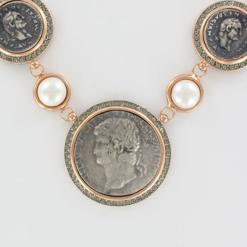 Collier Collier pièces antiques perles et cristaux 58 Facettes DC009